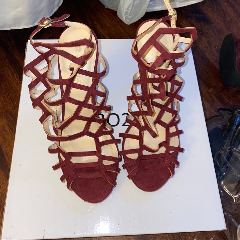 Lace velvet heels